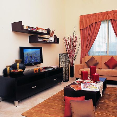 Al Raya Hotel Apartments Dubai Exterior photo