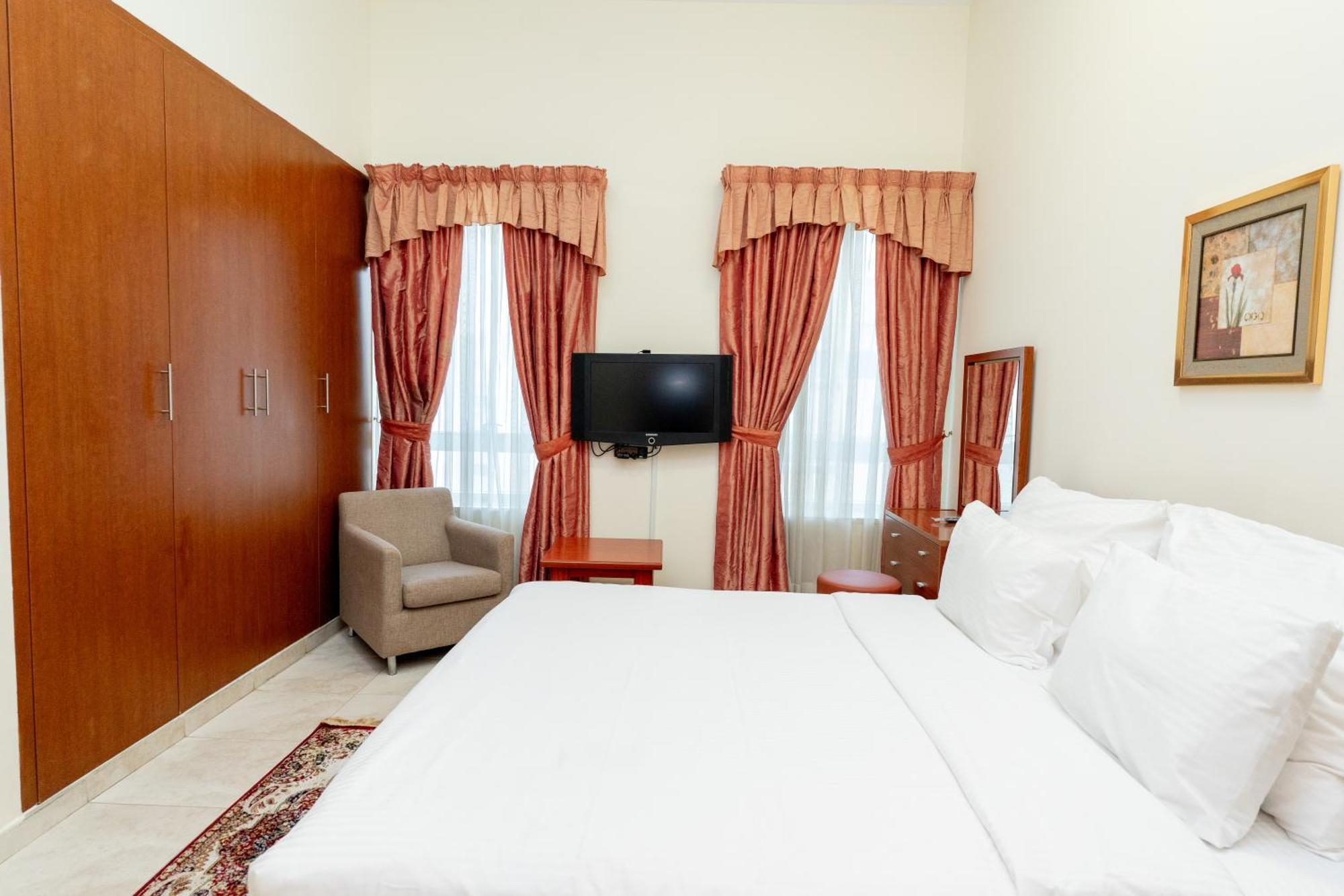 Al Raya Hotel Apartments Dubai Exterior photo