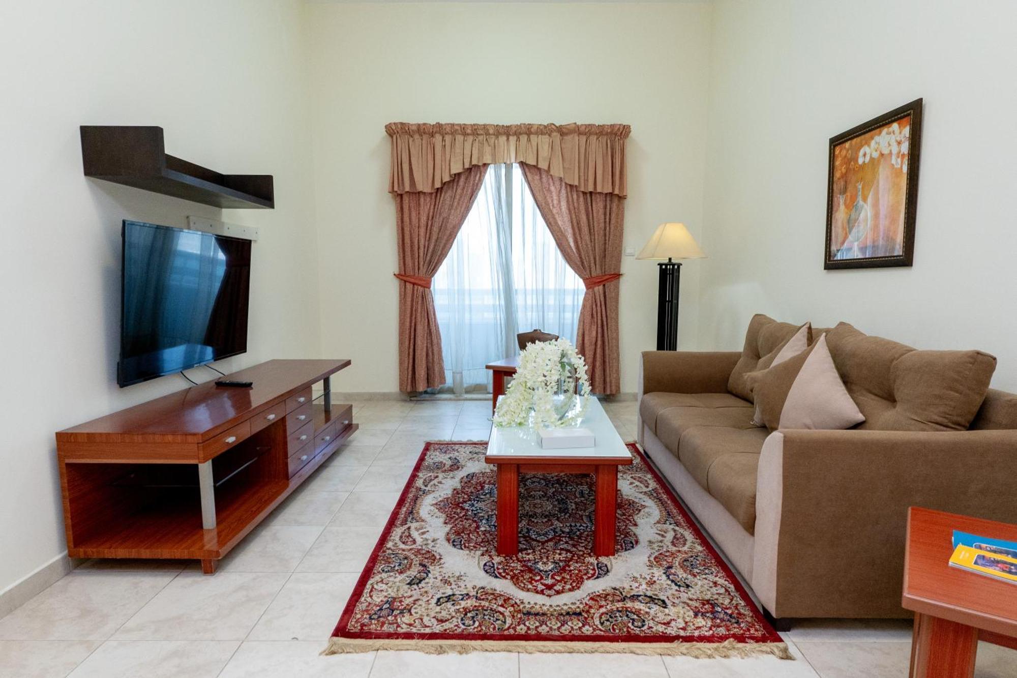 Al Raya Hotel Apartments Dubai Exterior photo