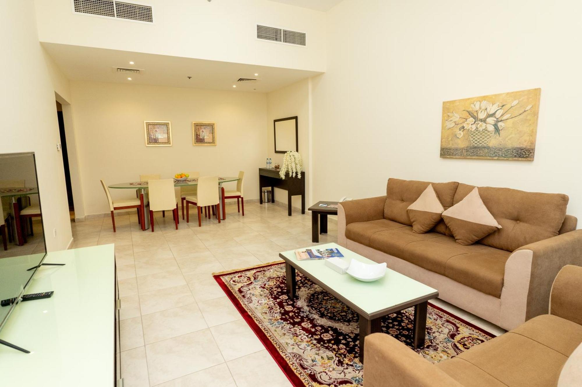Al Raya Hotel Apartments Dubai Exterior photo