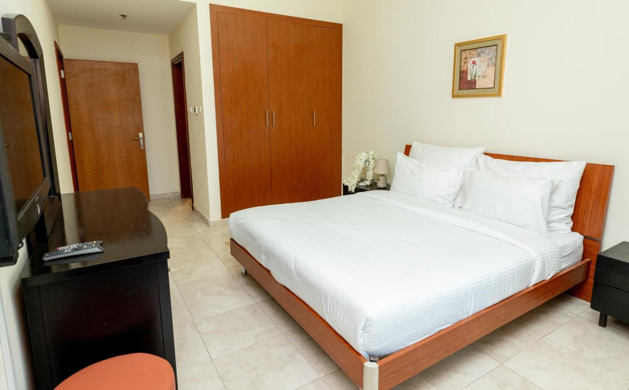 Al Raya Hotel Apartments Dubai Exterior photo
