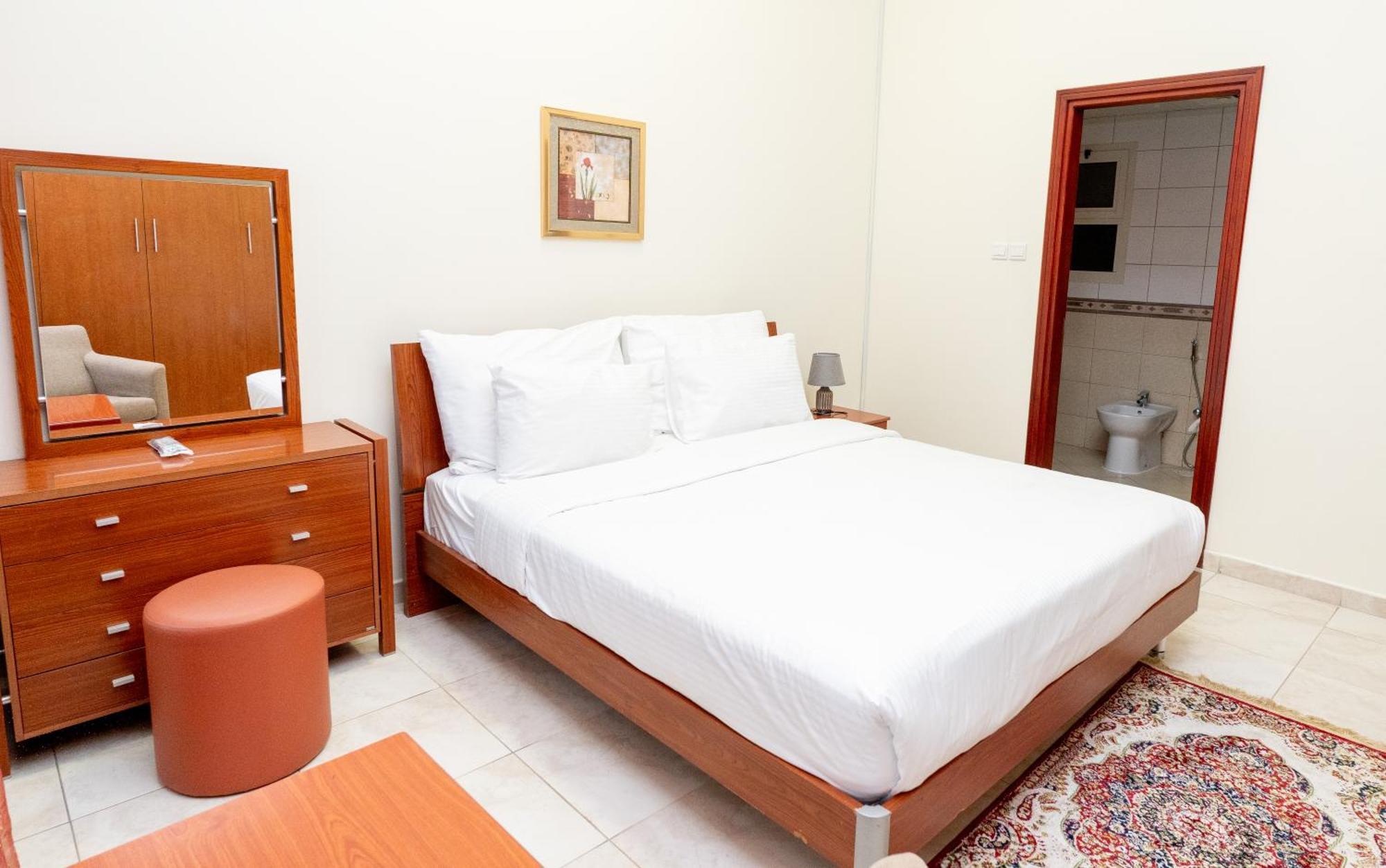 Al Raya Hotel Apartments Dubai Exterior photo
