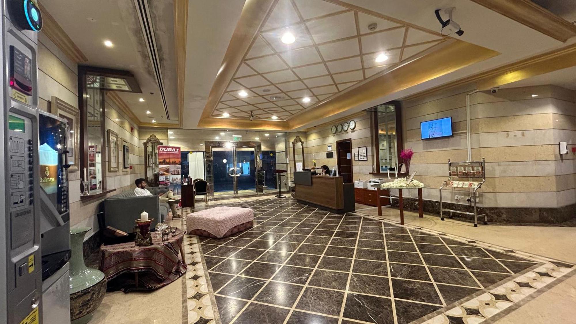 Al Raya Hotel Apartments Dubai Exterior photo