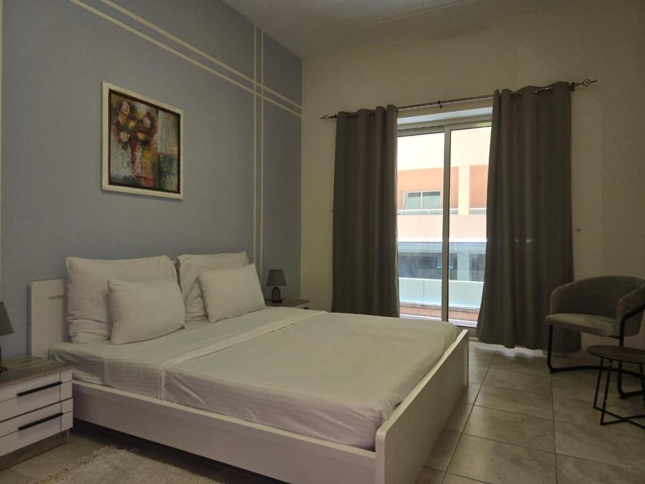 Al Raya Hotel Apartments Dubai Exterior photo