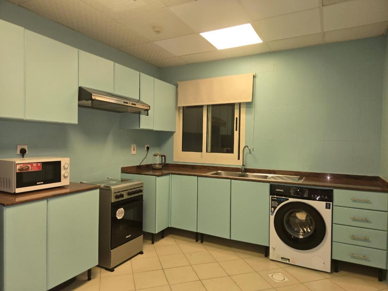 Al Raya Hotel Apartments Dubai Exterior photo