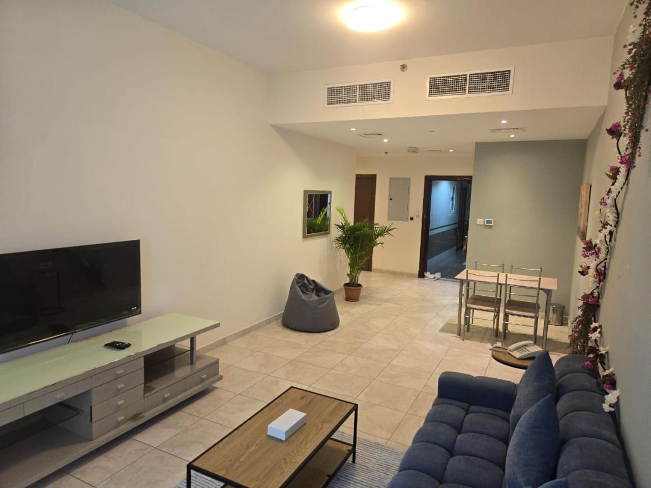 Al Raya Hotel Apartments Dubai Exterior photo
